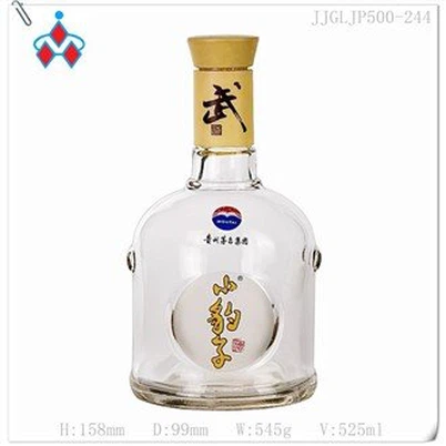 בקבוק זכוכית למשקאות חריפים